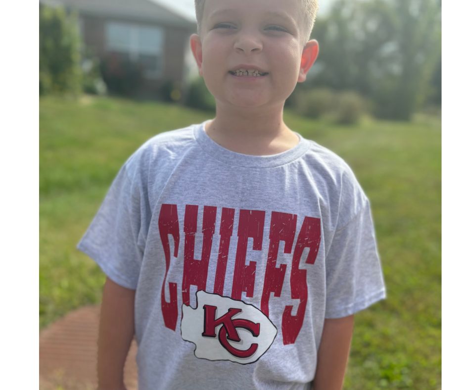 Youth Unisex KC Kansas City Chiefs Football Graphic T-Shirt