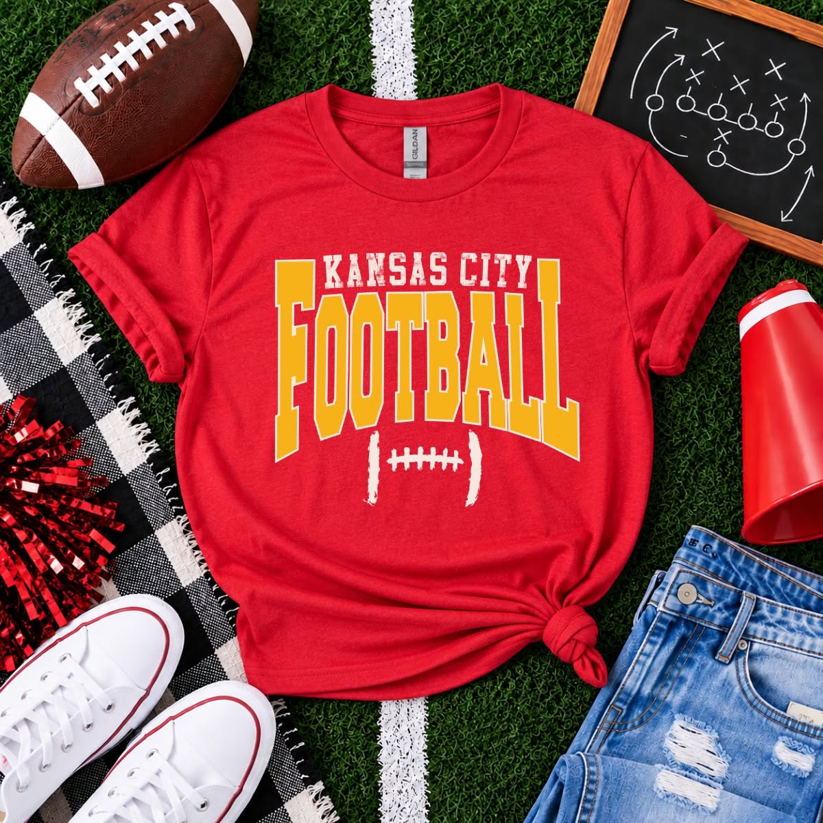 KC Kansas City Football Graphic Tee Gildan T-Shirt