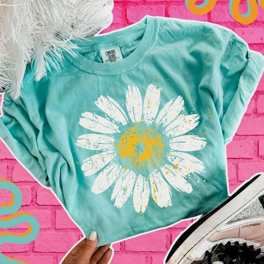 Vintage Look Floral Daisy Flower Graphic T-Shirt Unisex Comfort Colors Tee