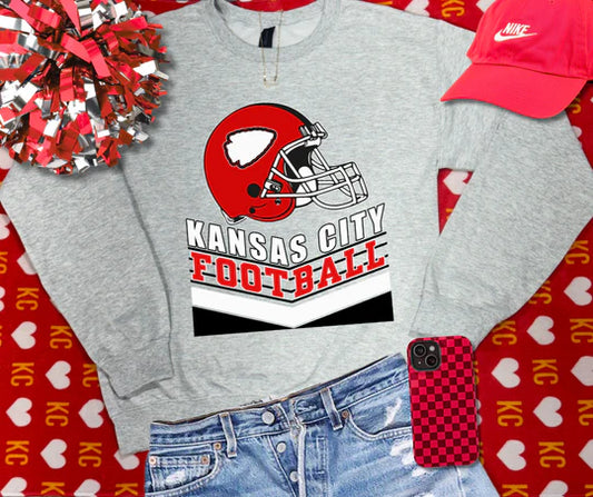 Kansas City Chiefs Football Helment Graphic Crewneck Unisex Gildan Sweatshirt