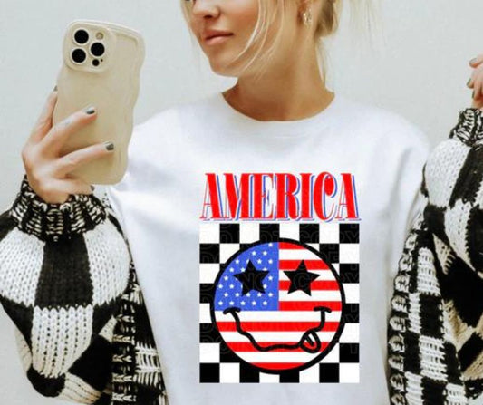 Trending Women's Patriotic America Checker Smiley Face Graphic Tee T-Shirt