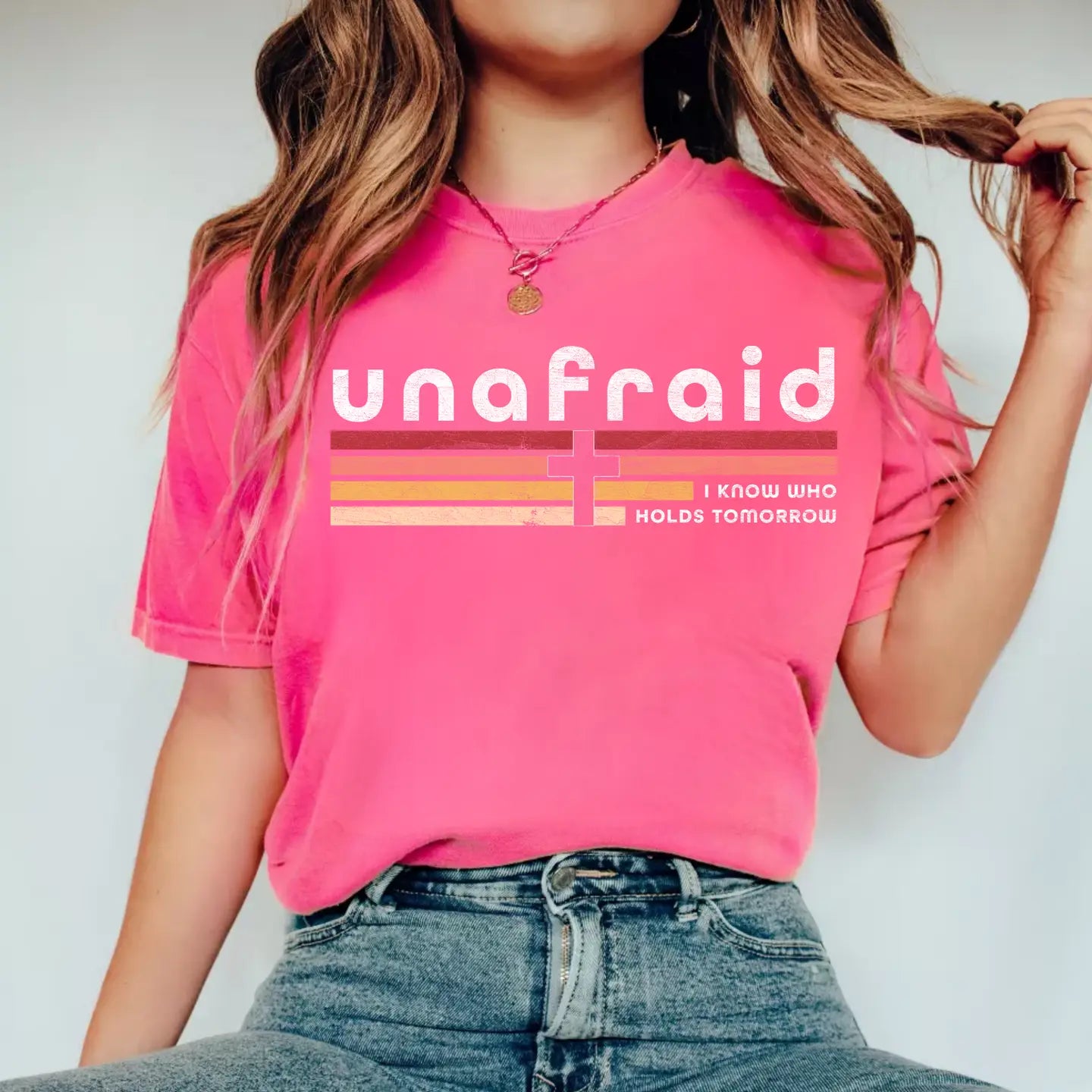 Comfort Colors Tee unaFraid I Know Who Holds Tomorrow Christian Graphic T-Shirt