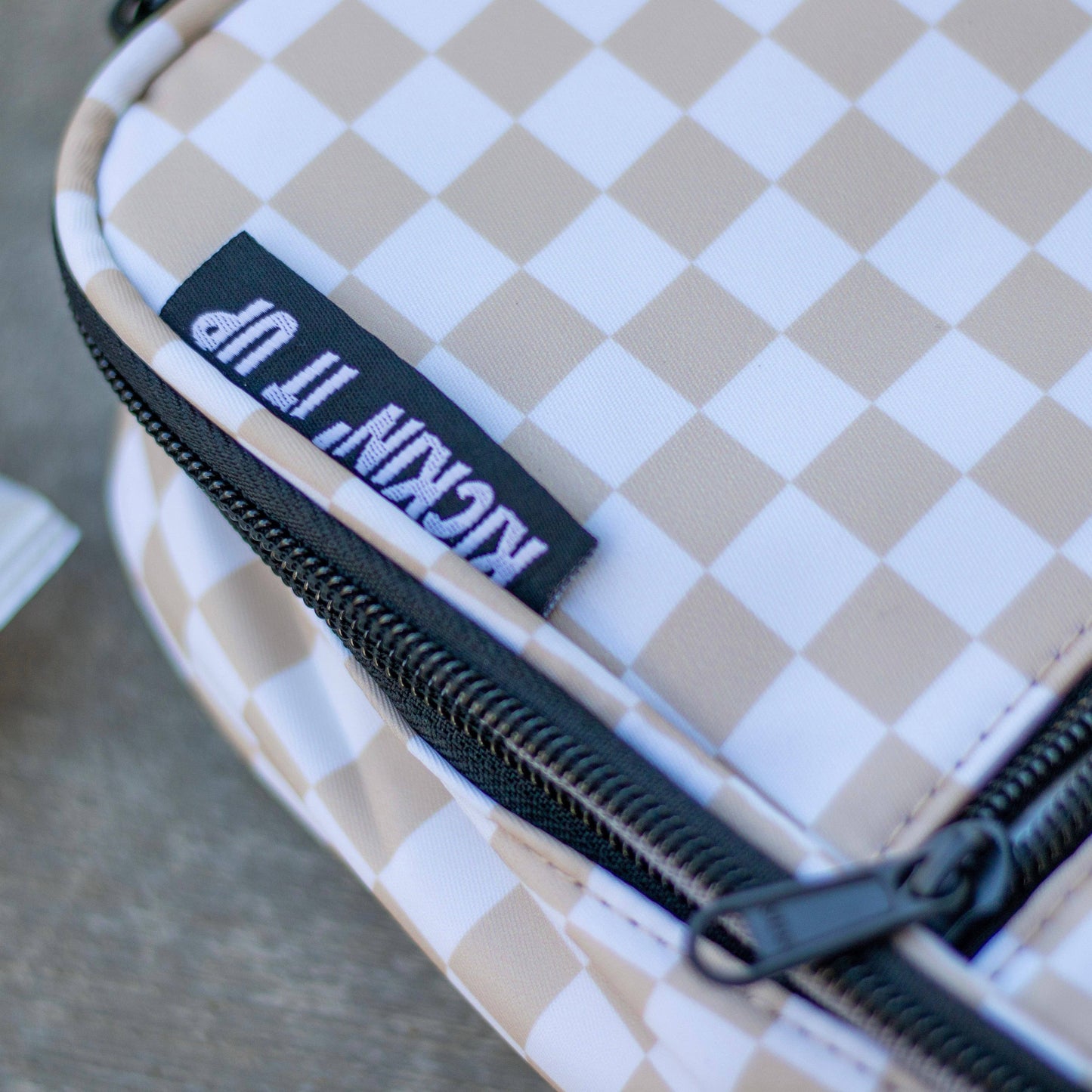 Tan Checkered Lunch Box Bag