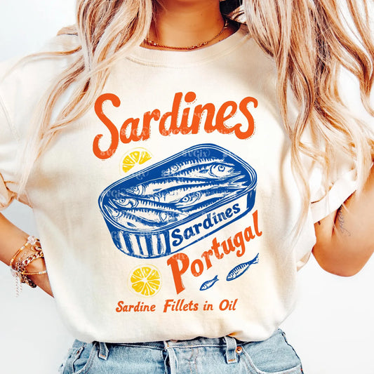 Vintage Look Sardines Portugal Sardine Fillets In Oil Graphic T-Shirt Unisex Comfort Colors Tee